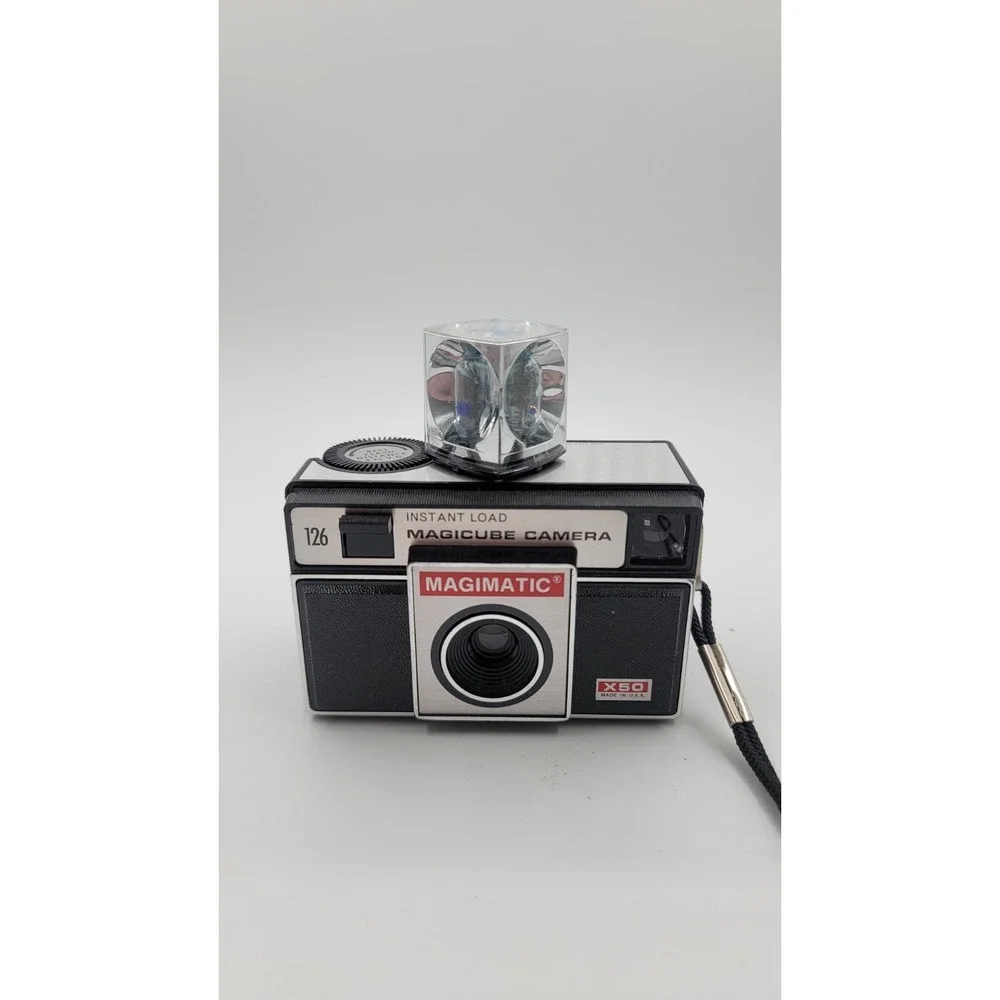 Vintage 126 Instant Load Magicube Camera X50‎ Made in USA Imperial Camera Corp.
